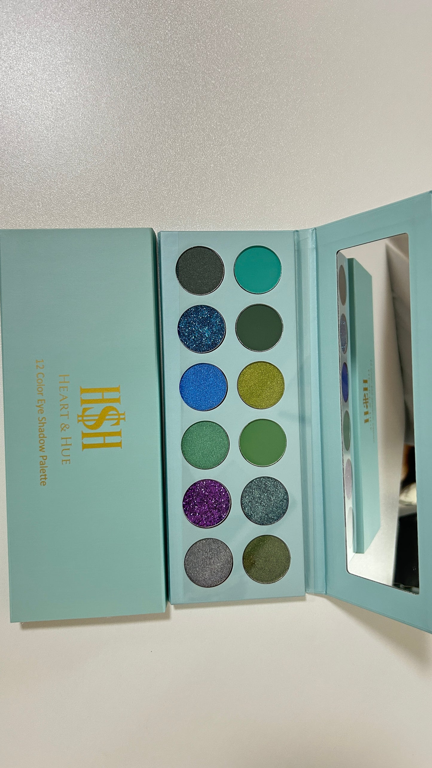 Heart & Hue Makeup 12 Color Eye Shadow Palette